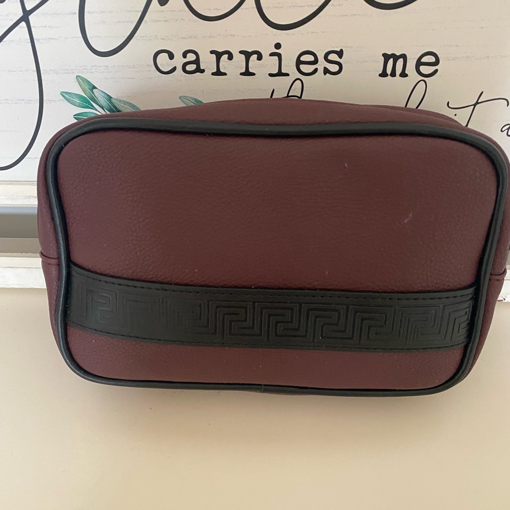 Versace Pink and Burgundy His/Her Toiletry Makeup Travel Bag Set - Picture 9 of 12
